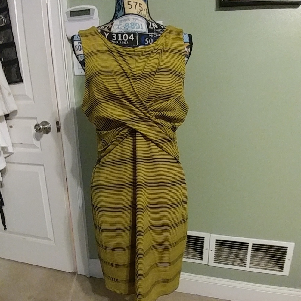 Women's sleeveless dress